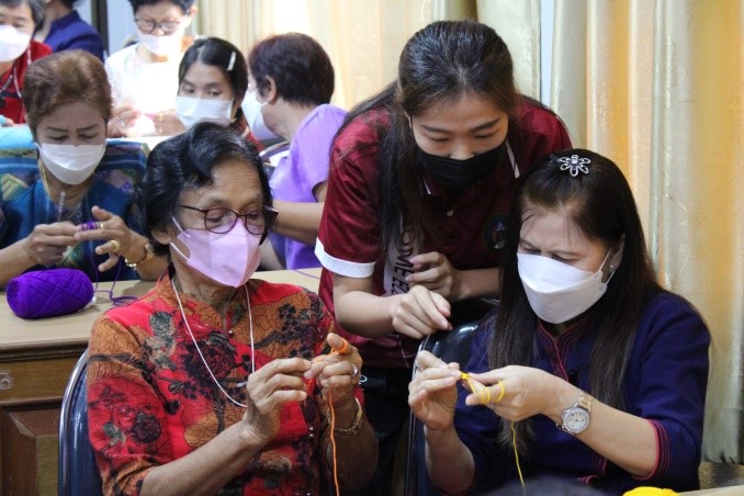 สาขาวิชาคหกรรมศาสตร์สอนหลักสูตรระยะสั้นเพื่อส่งเสริมอาชีพ (การเรียนรู้ตลอดชีวิต)